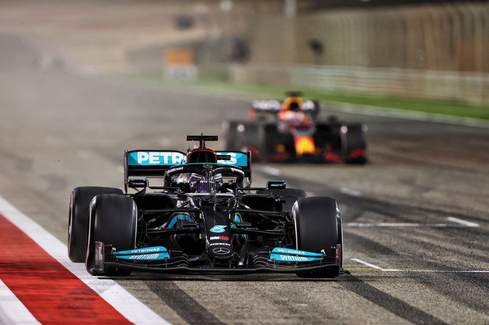 Valtteri Bottas Kritik Strategi Defensif Mercedes di GP Bahrain