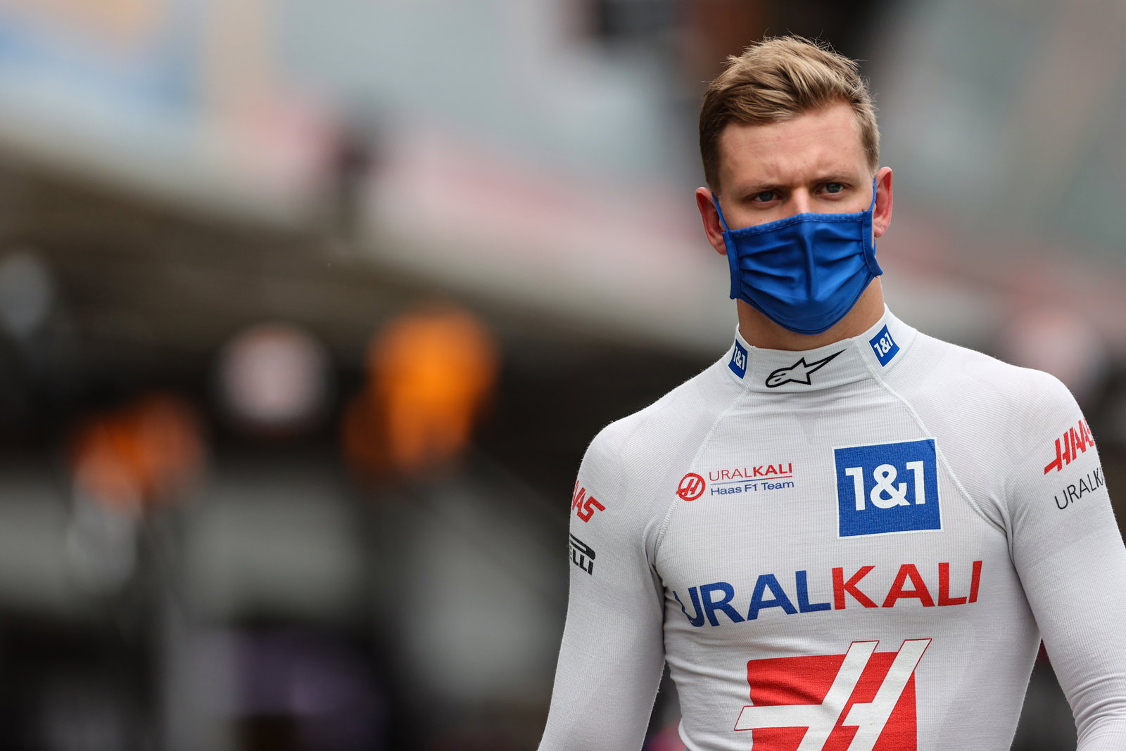 Carlos Sainz in line for Ferrari F1 contract renewal over winter