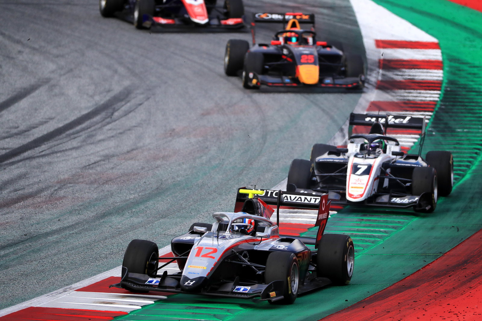 F3 Austria: Schumacher Mendominasi Sprint Race 2 dari Pole