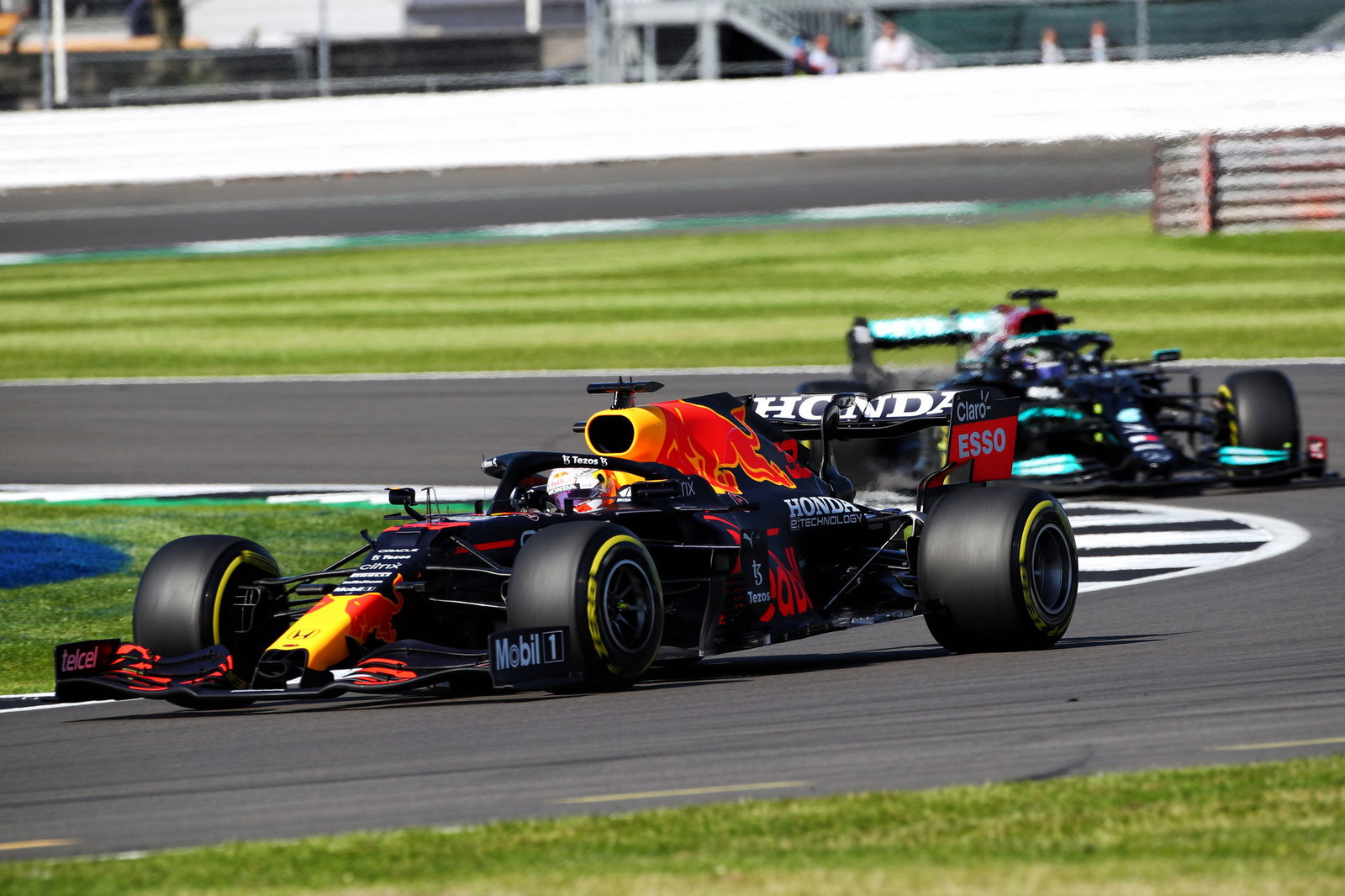 F1 to make COVID-19 vaccines mandatory for 2022 season