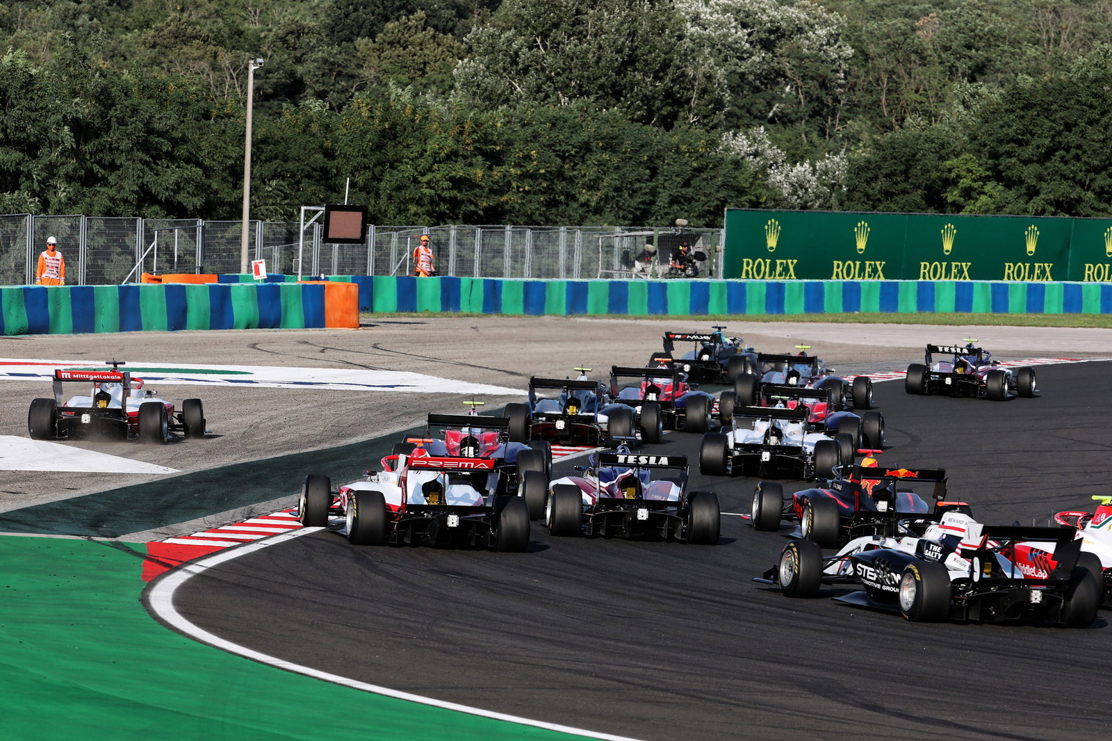 F3 Hongaria: Nannini Bukukan Kemenangan Formula 3 Pertamanya