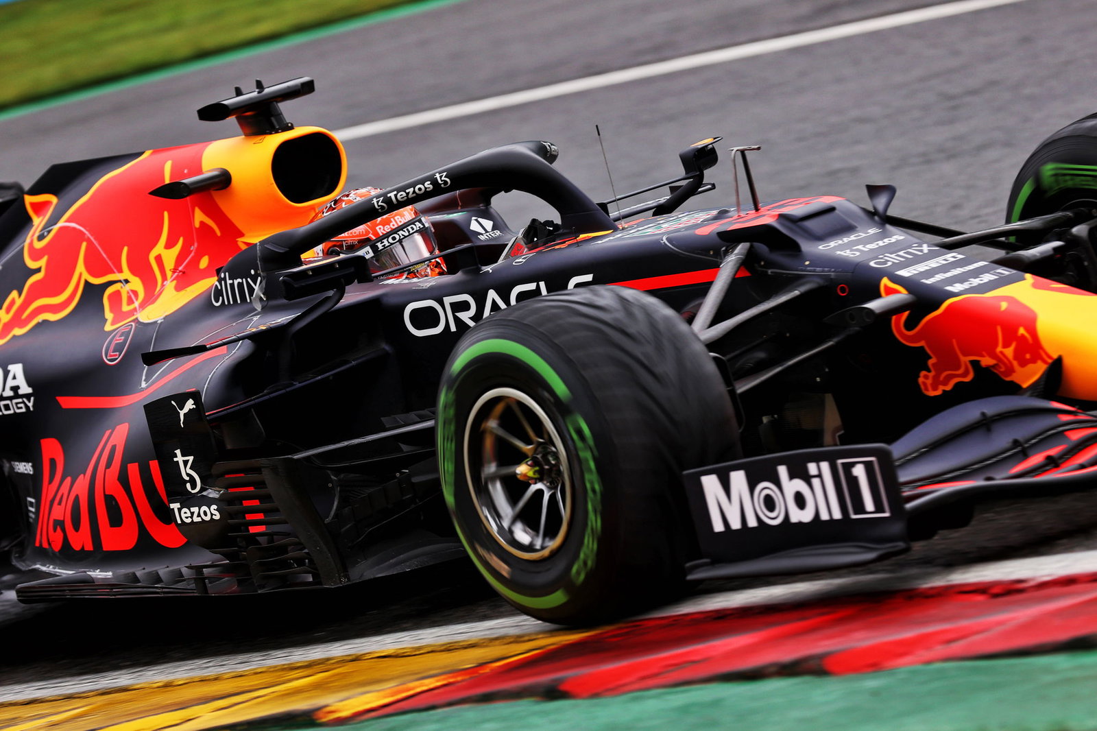 F1 Belgian GP qualifying red-flagged after huge Lando Norris Eau Rouge crash