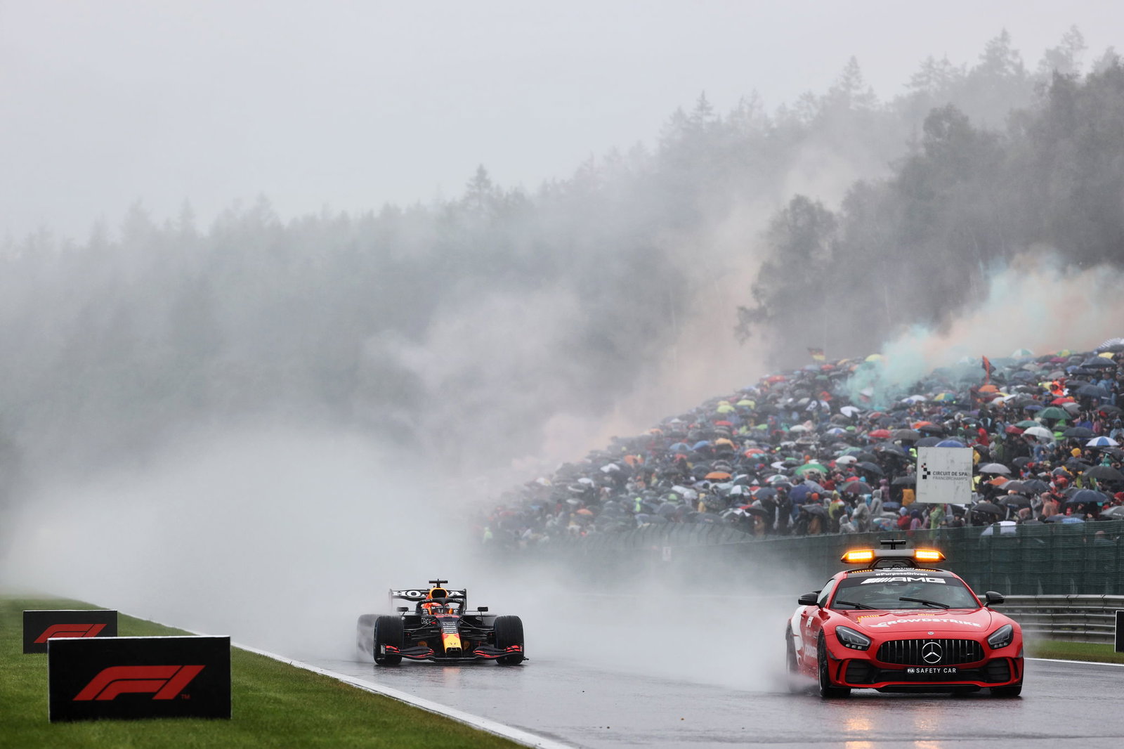 Sergio Perez out of F1 Belgian GP after crash on way to grid