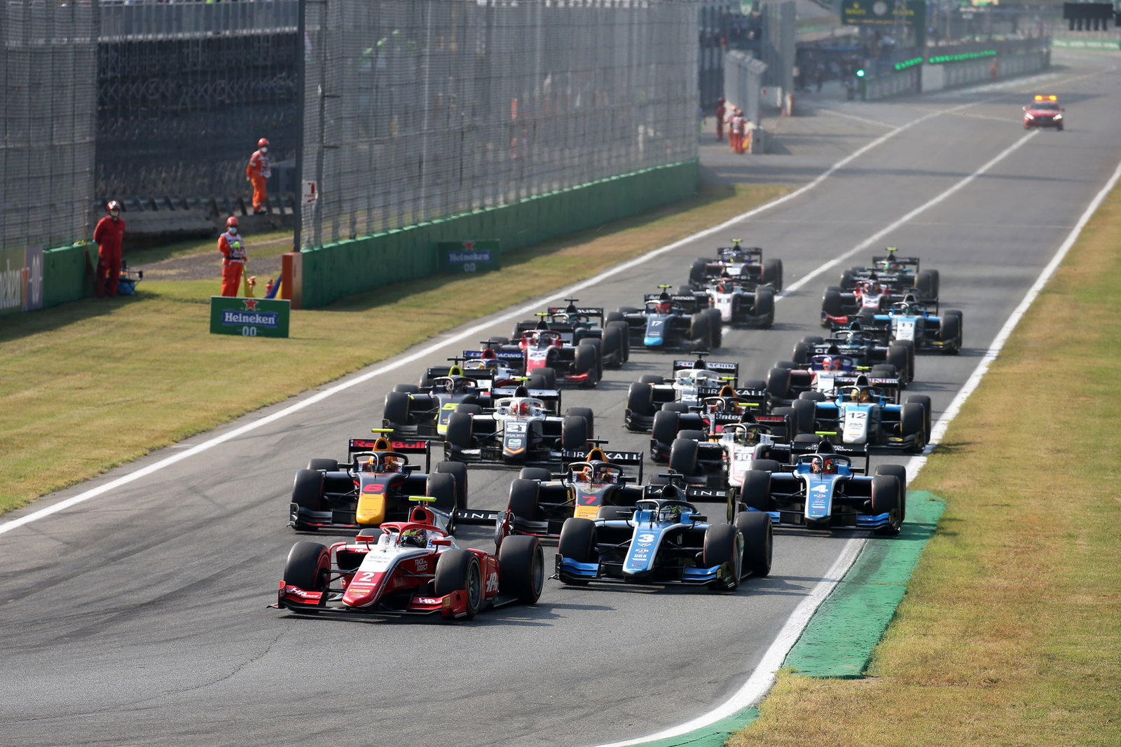 F2 Rusia: Menangi Feature Race, Piastri Makin Solid di Puncak