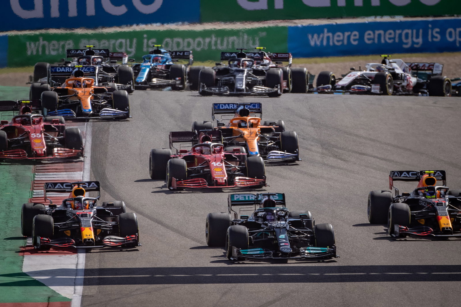 Daniel Ricciardo “could have driven for Williams or Haas” says McLaren CEO Zak Brown