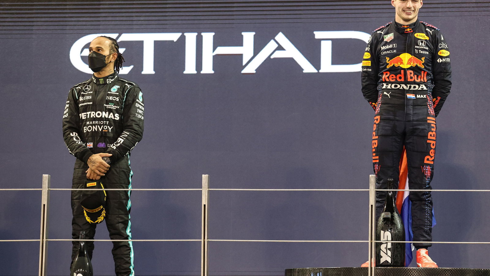 Petition to hand Lewis Hamilton 2021 F1 title reaches over 100,000 signatures
