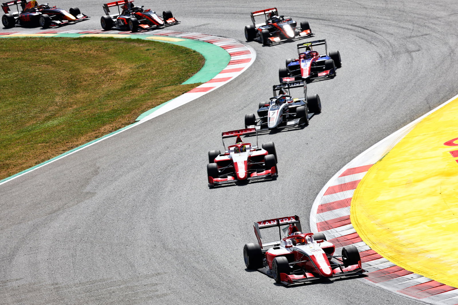 Victor Martins takes F3 points lead after feature race win in Barcelona