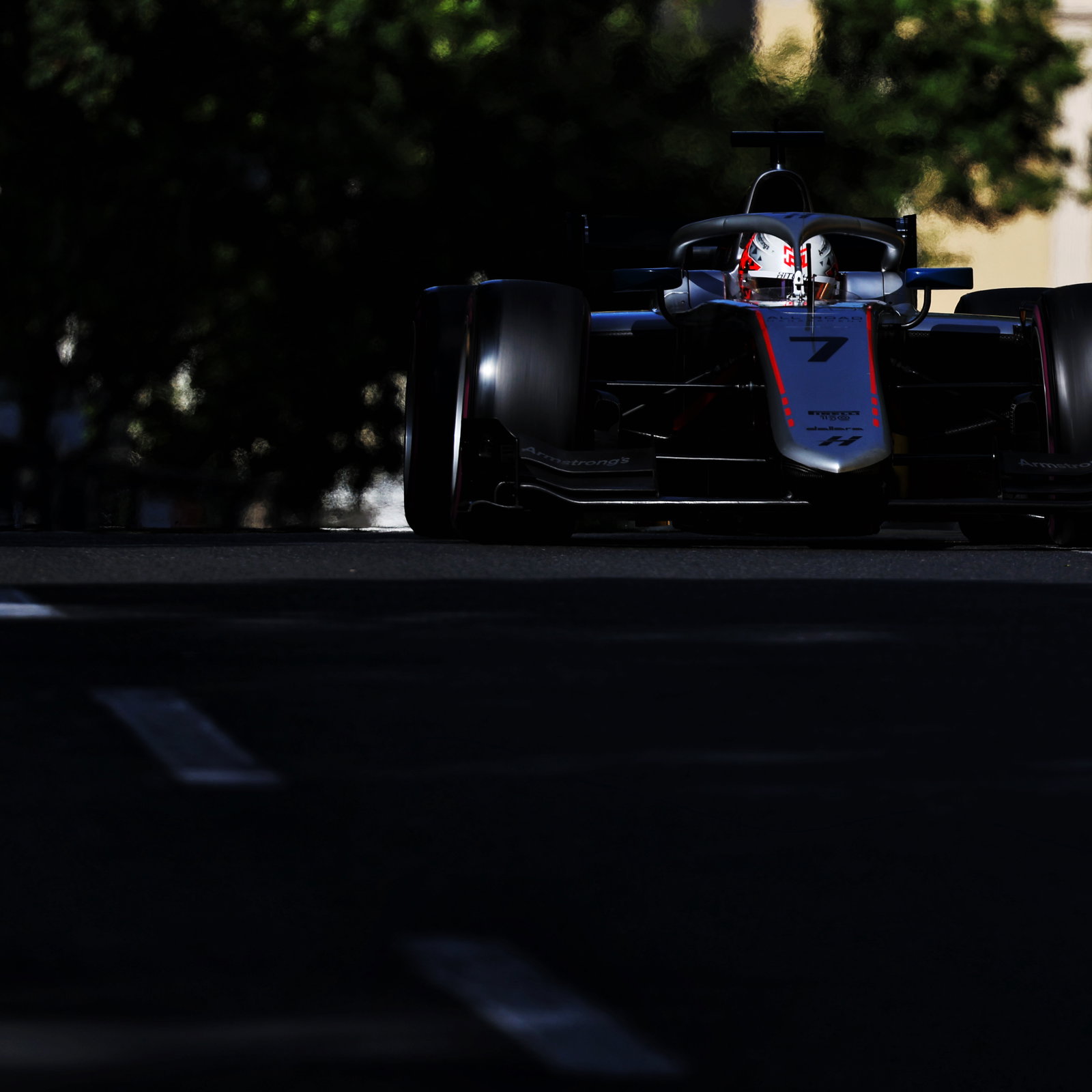 F2 Azerbaijan: Hasil Feature Race dari Baku Street Circuit