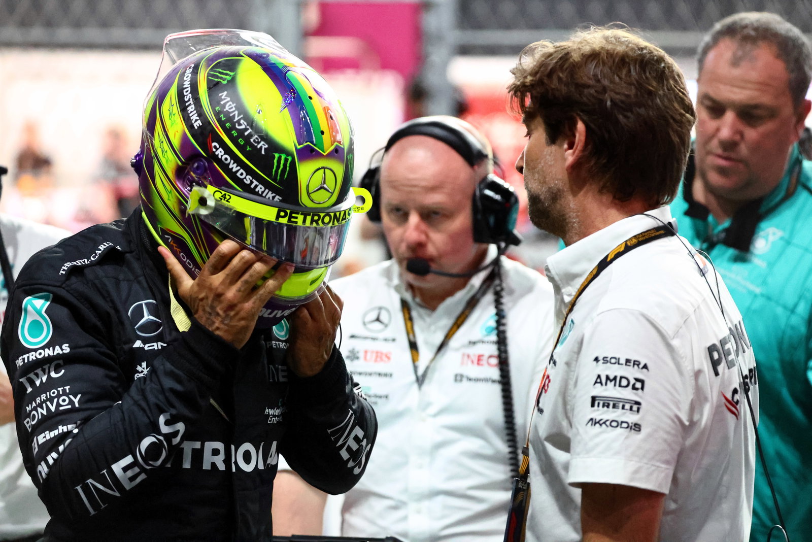 Why Mercedes did not use team orders in George Russell's battle with Lewis Hamilton at F1 Saudi Arabian GP