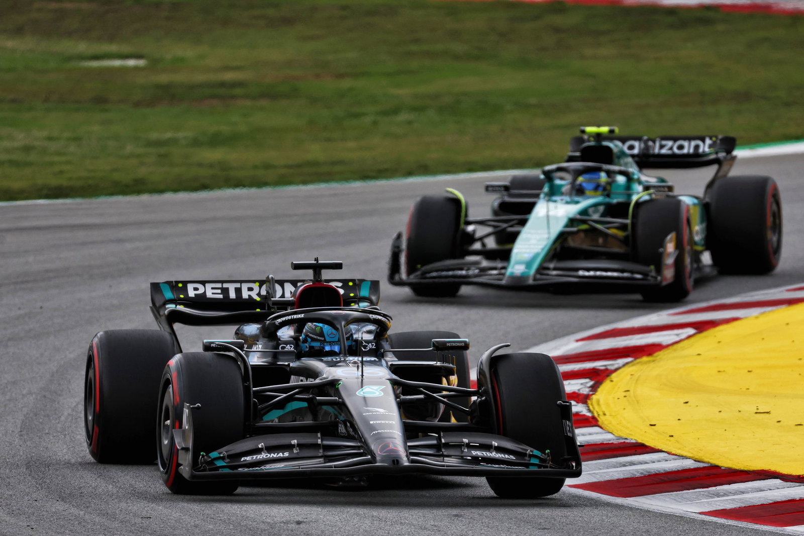 Christian Horner hits back at Nico Rosberg after Sergio Perez remarks: “You’re a critical kind of guy…”