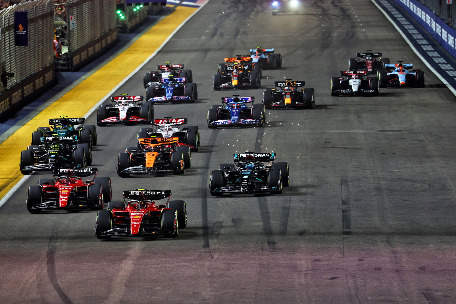 What did Carlos Sainz, Lando Norris and Lewis Hamilton talk about in the cooldown room at F1 Singapore GP?