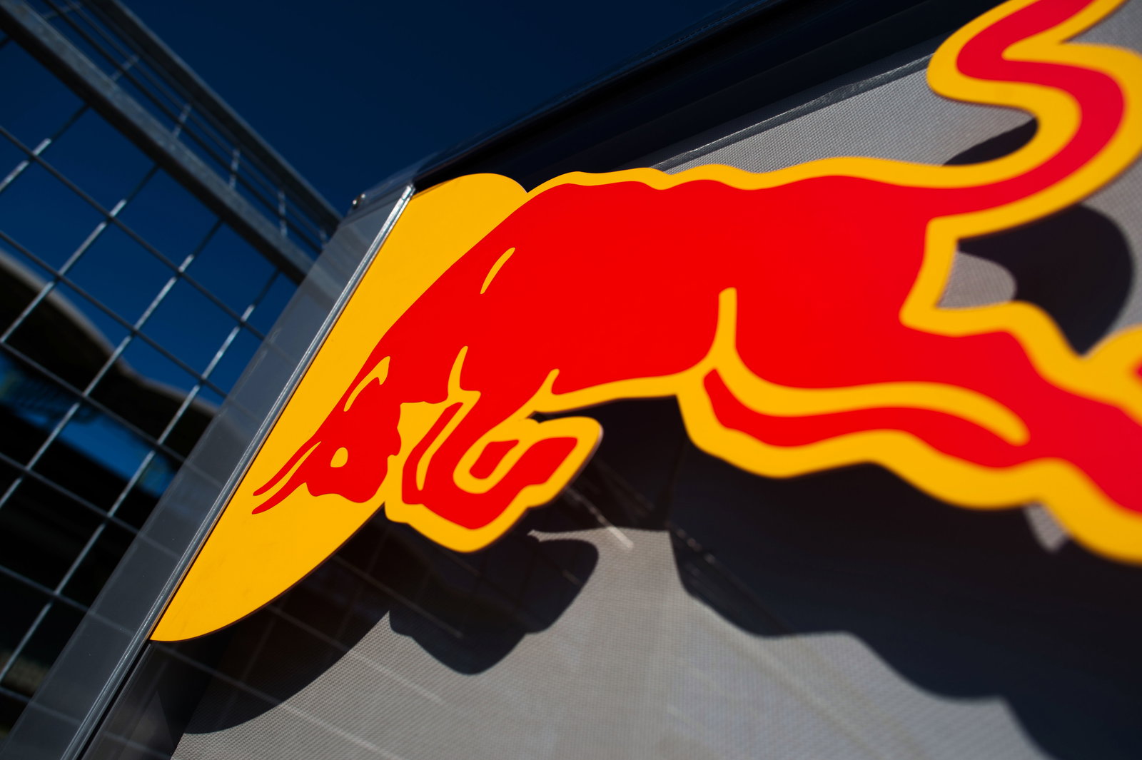 Horner surprised by ‘antagonistic’ Mercedes statement but “chapter closed”