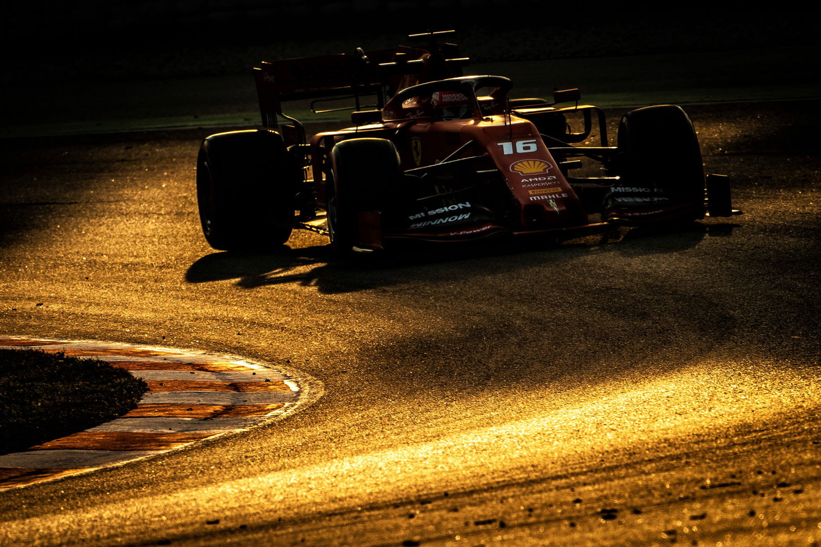 Robert Kubica to drive new Alfa Romeo first at F1 pre-season testing