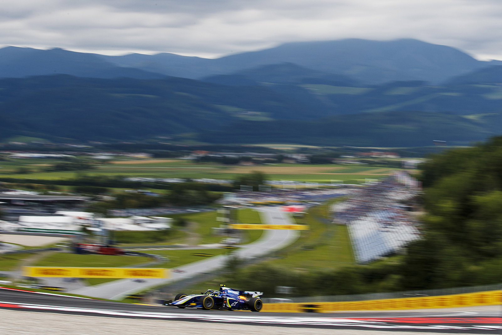 George Russell dari ART Grand Prix menyegel tiang F2 back-to-back di Austria