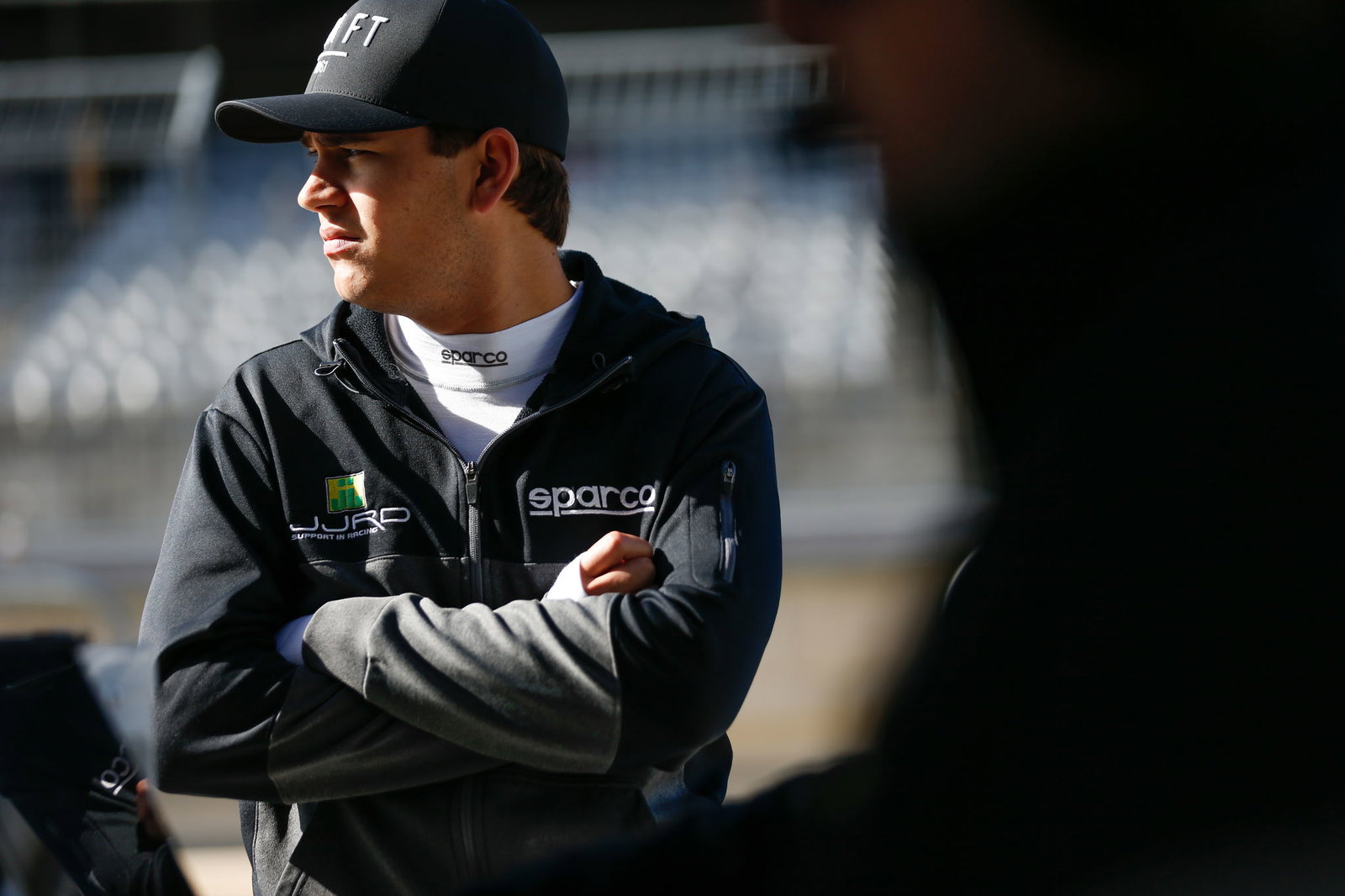 Scott Dixon menetapkan rekor terakhir yang luar biasa ke tempat kedua di Iowa