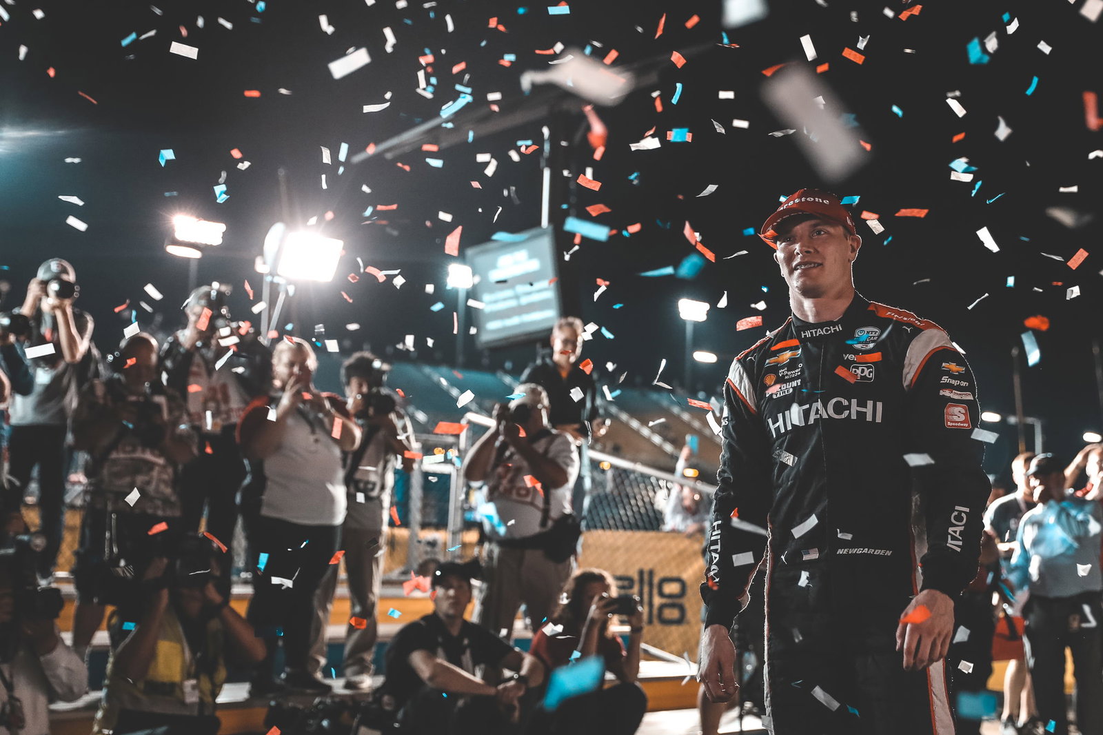 Scott Dixon menetapkan rekor terakhir yang luar biasa ke tempat kedua di Iowa