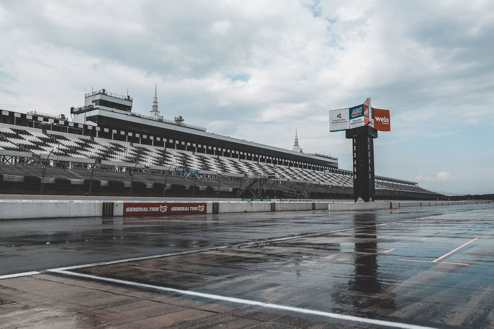 Josef Newgarden untuk memulai P1 di Pocono setelah pembatalan kualifikasi