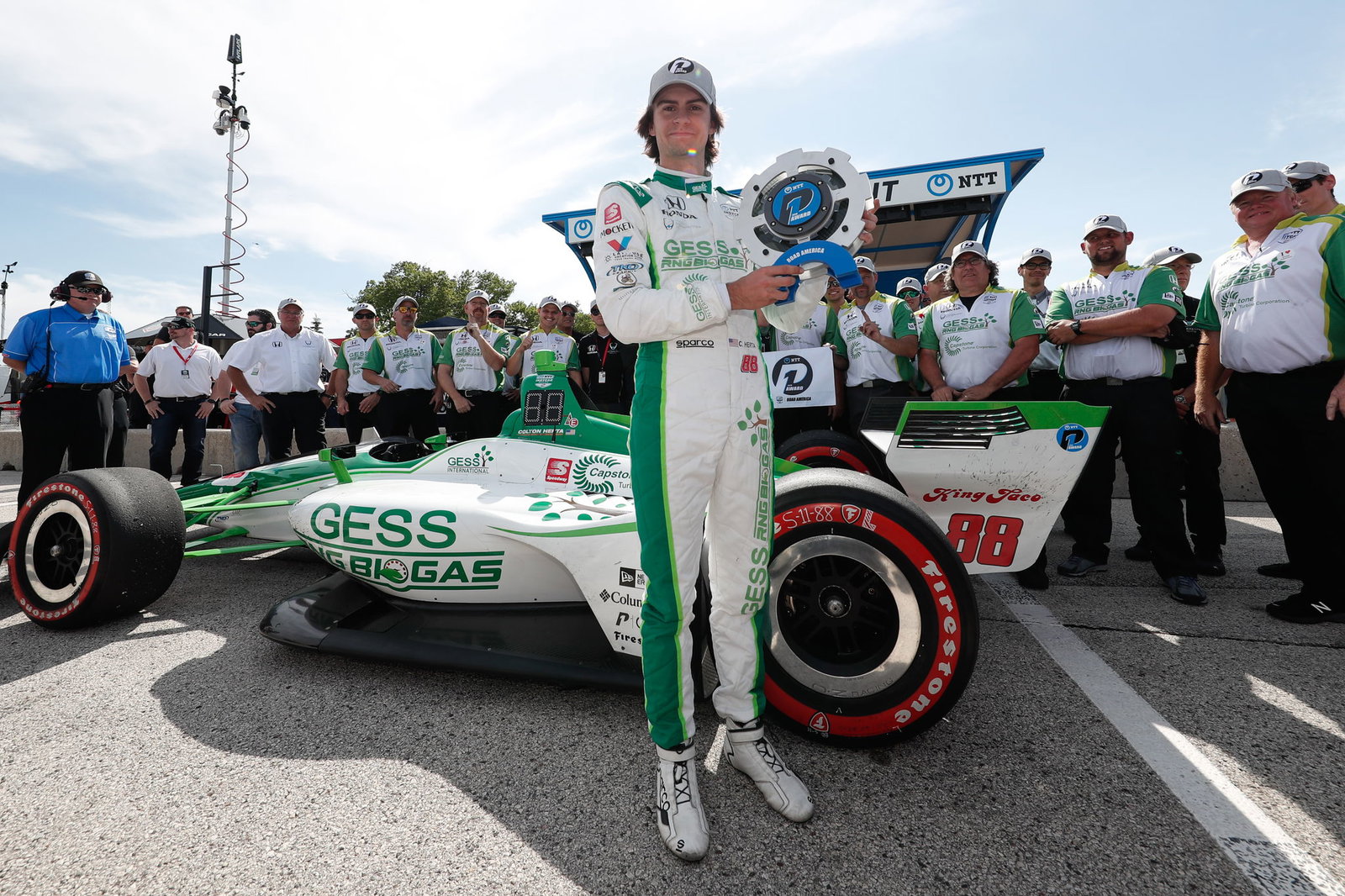 Immaculate performances solidify Newgarden, Rossi as title favorites