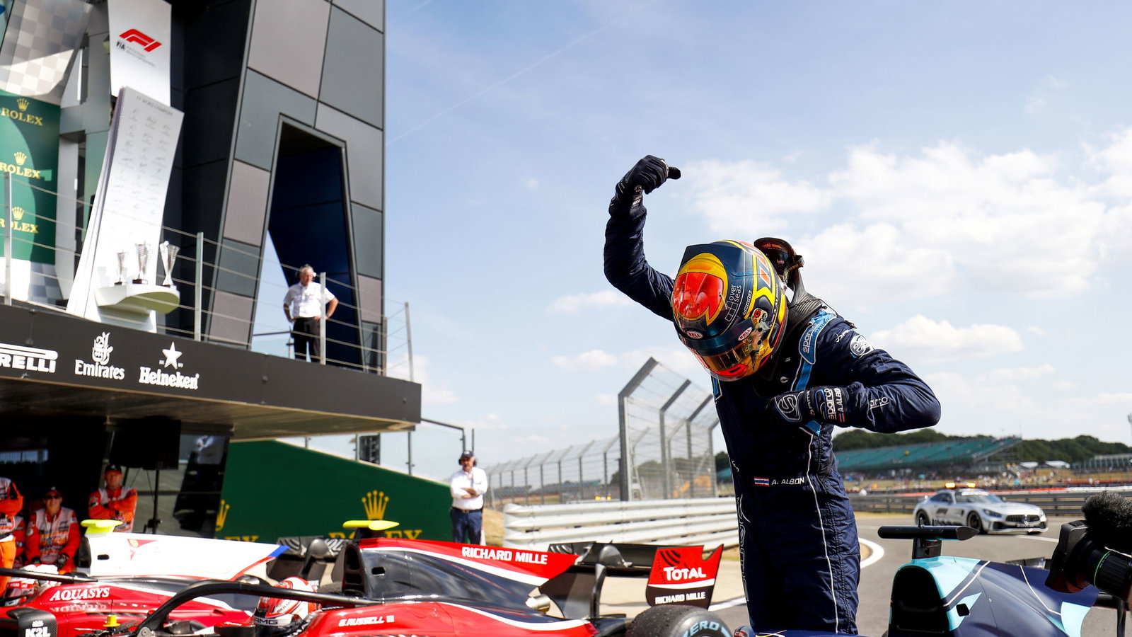 Alexander Albon mengalahkan George Russell untuk mengklaim kemenangan F2 kedua tahun 2018