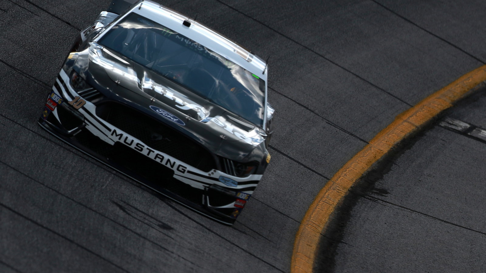 Aric Almirola, Stewart Haas Racing,