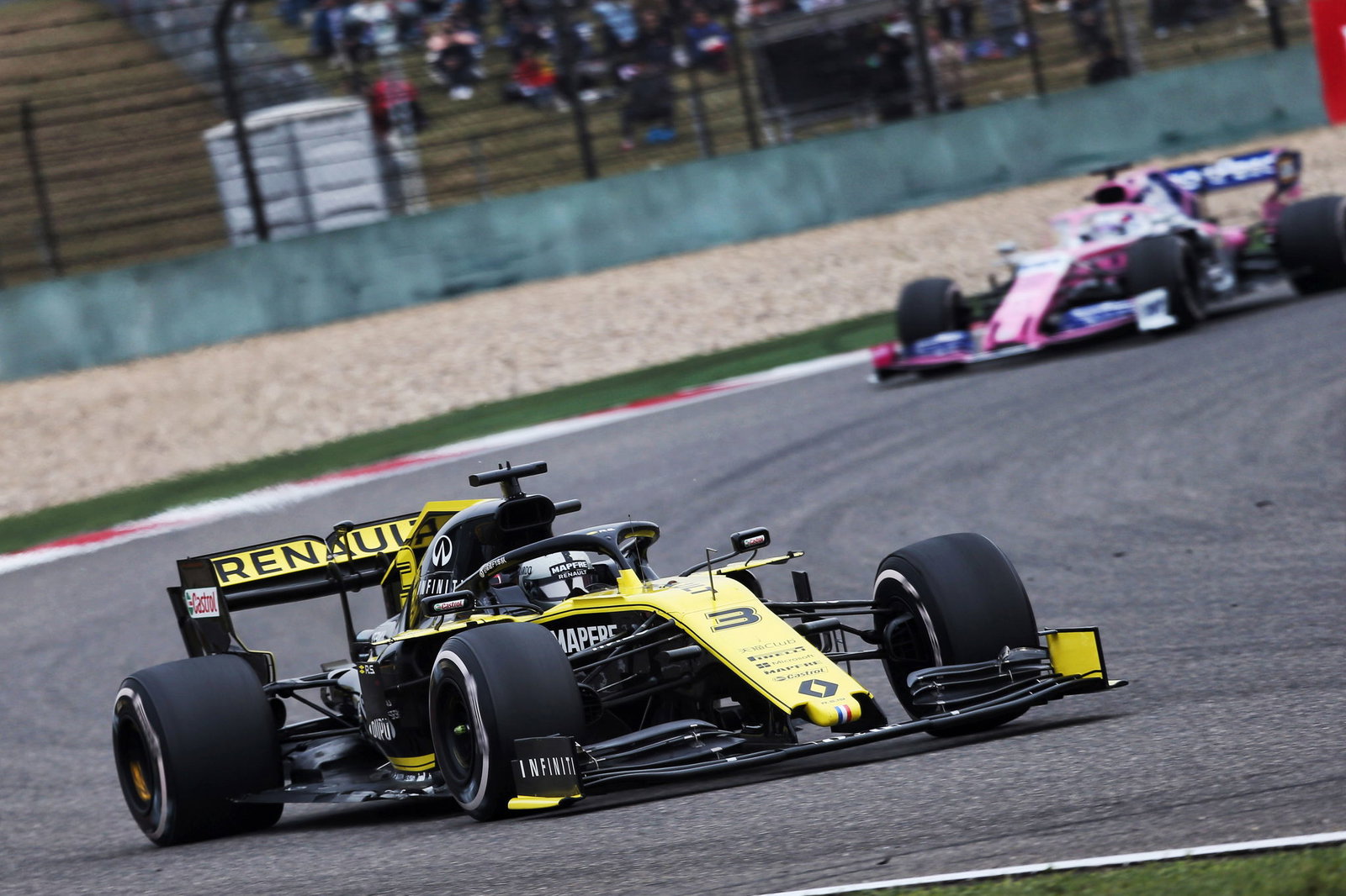 Lewis Hamilton tidak memperhatikan celah poin awal Vettel