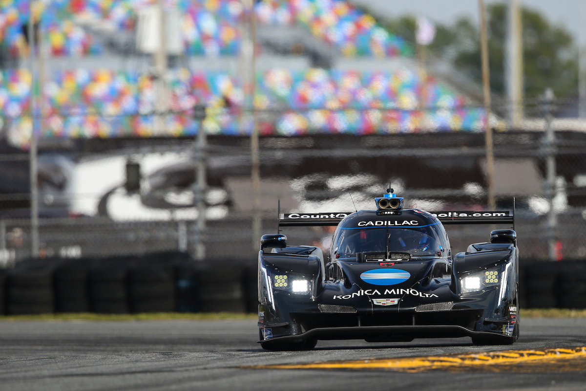 As Alonso readies for Daytona return, questions over his 2019 remain