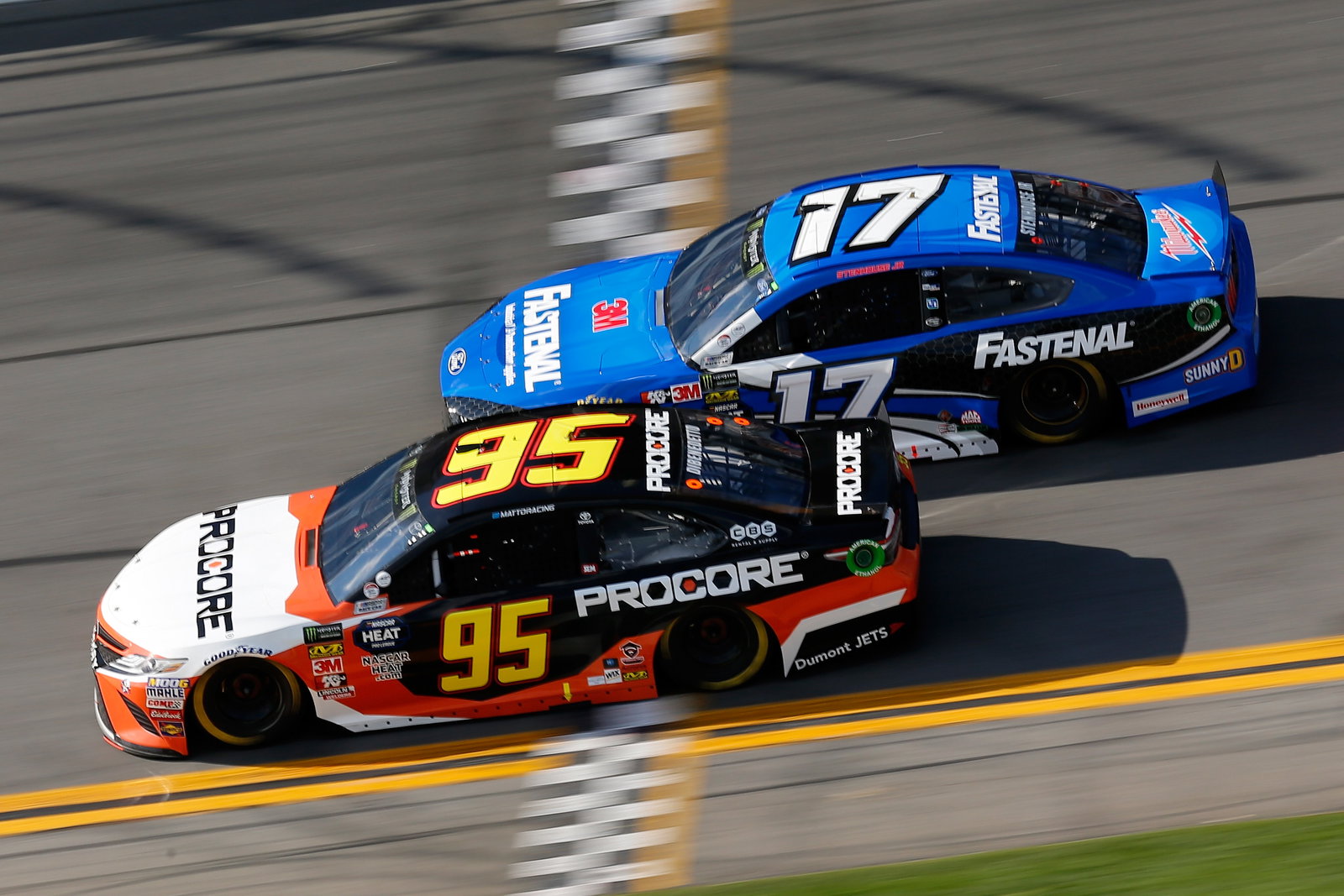David Ragan akan pensiun dari kompetisi NASCAR penuh waktu pada akhir tahun