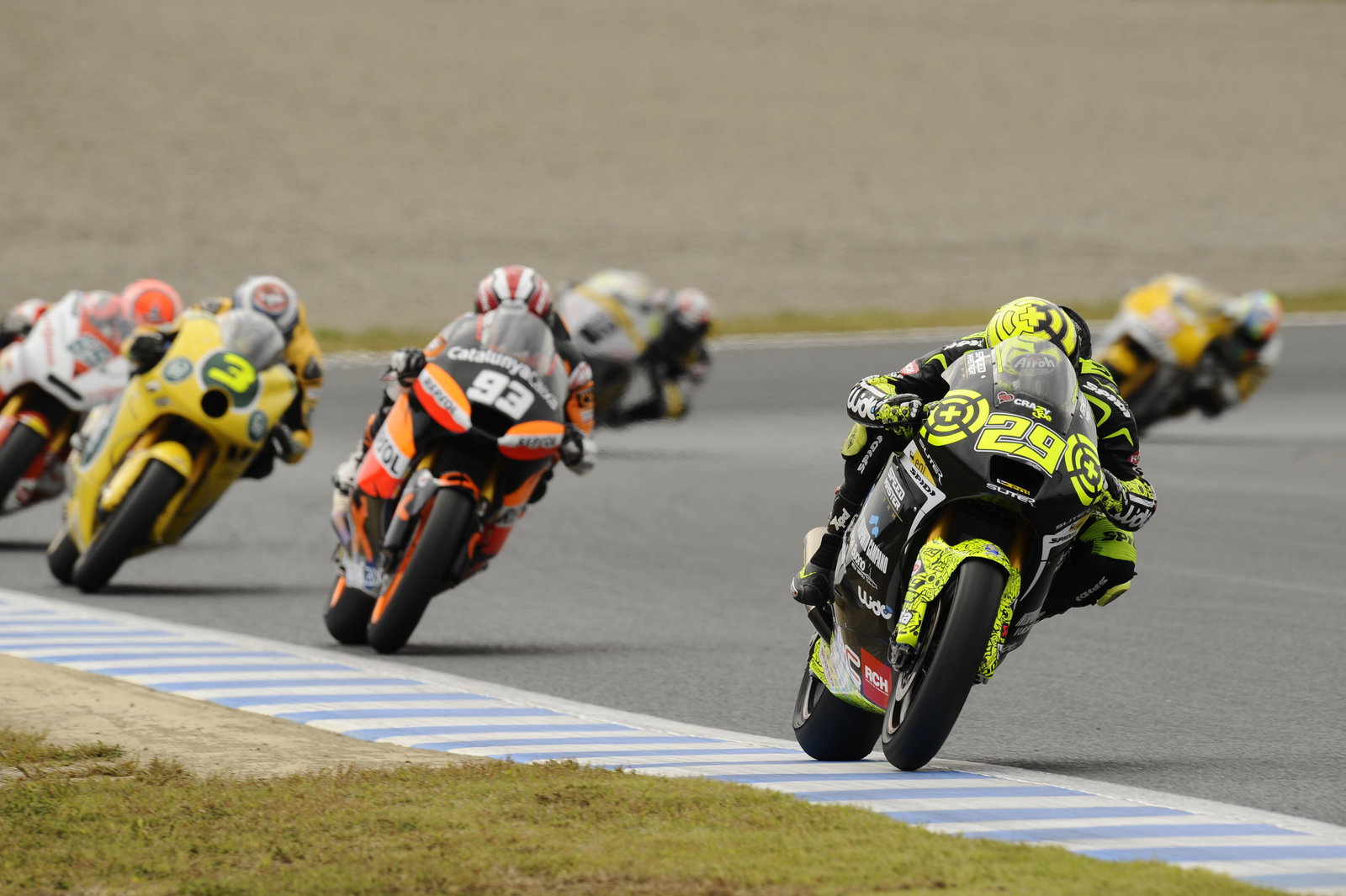 Iannone, Japanese Moto2 Race 2011