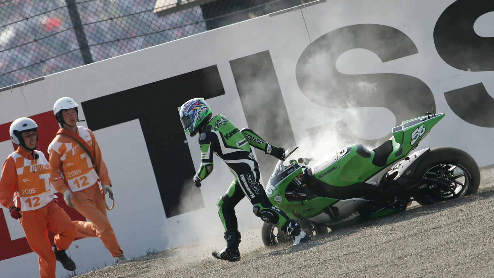 Nakano retires with engine failure, Japanese MotoGP Race 2005