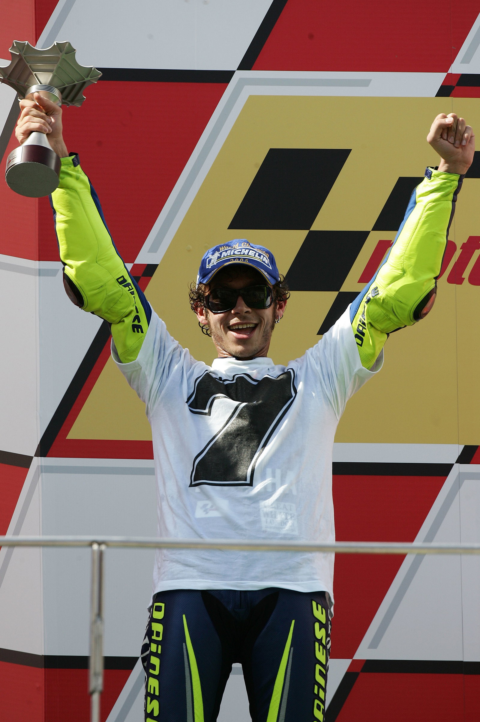 Rossi with 7 world titles t-shirt, Malaysian MotoGP race, 2005