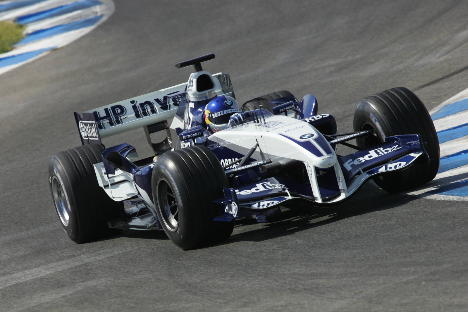 F3 Euroseries rookie Sebastian Vettel tests for the BMW WilliamsF1 team at Jer