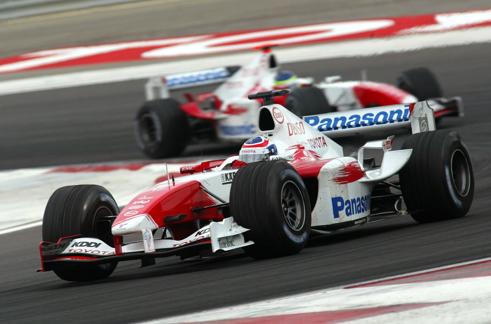 Olivier Panis leads Toyota F1 team-mate Cristiano da Matta during the 2004 Bahrain Grand Prix