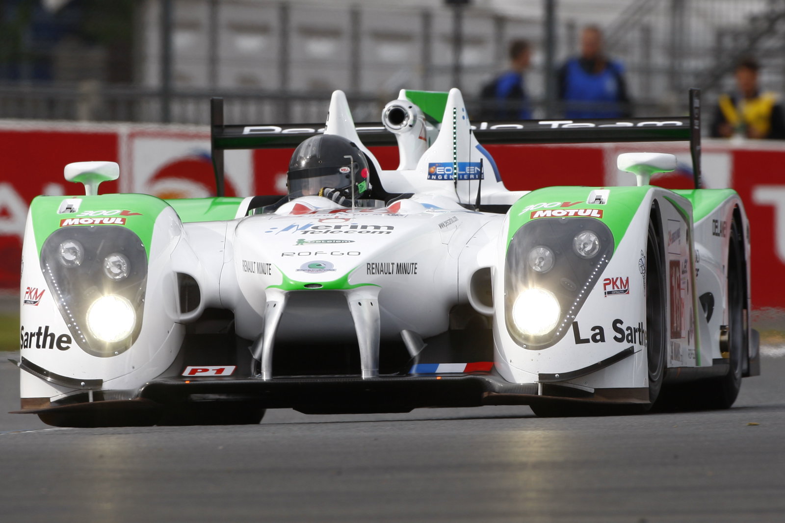 Emmanuel Collard/Jean-Christophe Boullion/Stuart Hall Pescarolo Team Pescarolo 03 Judd