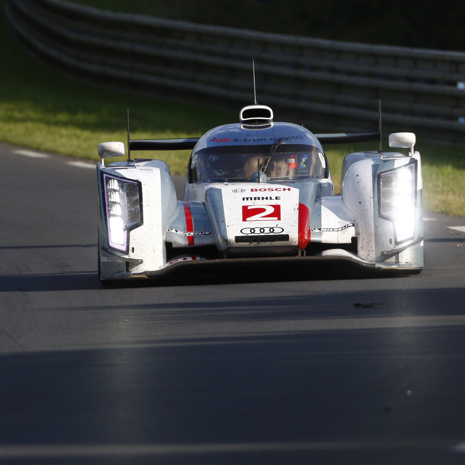 Allan McNish/Rinaldo Capello/Tom Kristensen Audi Sport Team Joest Audi R18 E-Tron Quattro