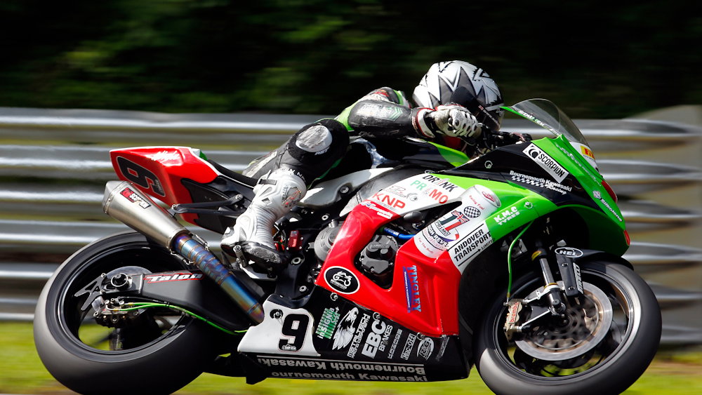 Chris Walker Primo Bournemaouth Kawasaki Racing - [picture credit: Ian Hopgood Photography.com]