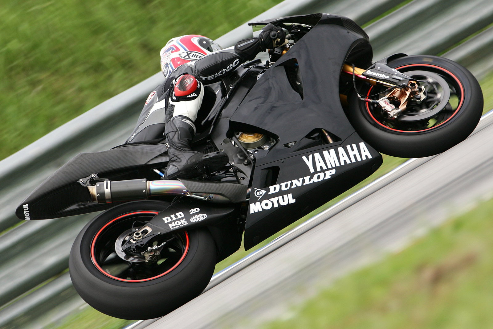 Ellison impresses on Tech 3 Yamaha debut. | Crash.net