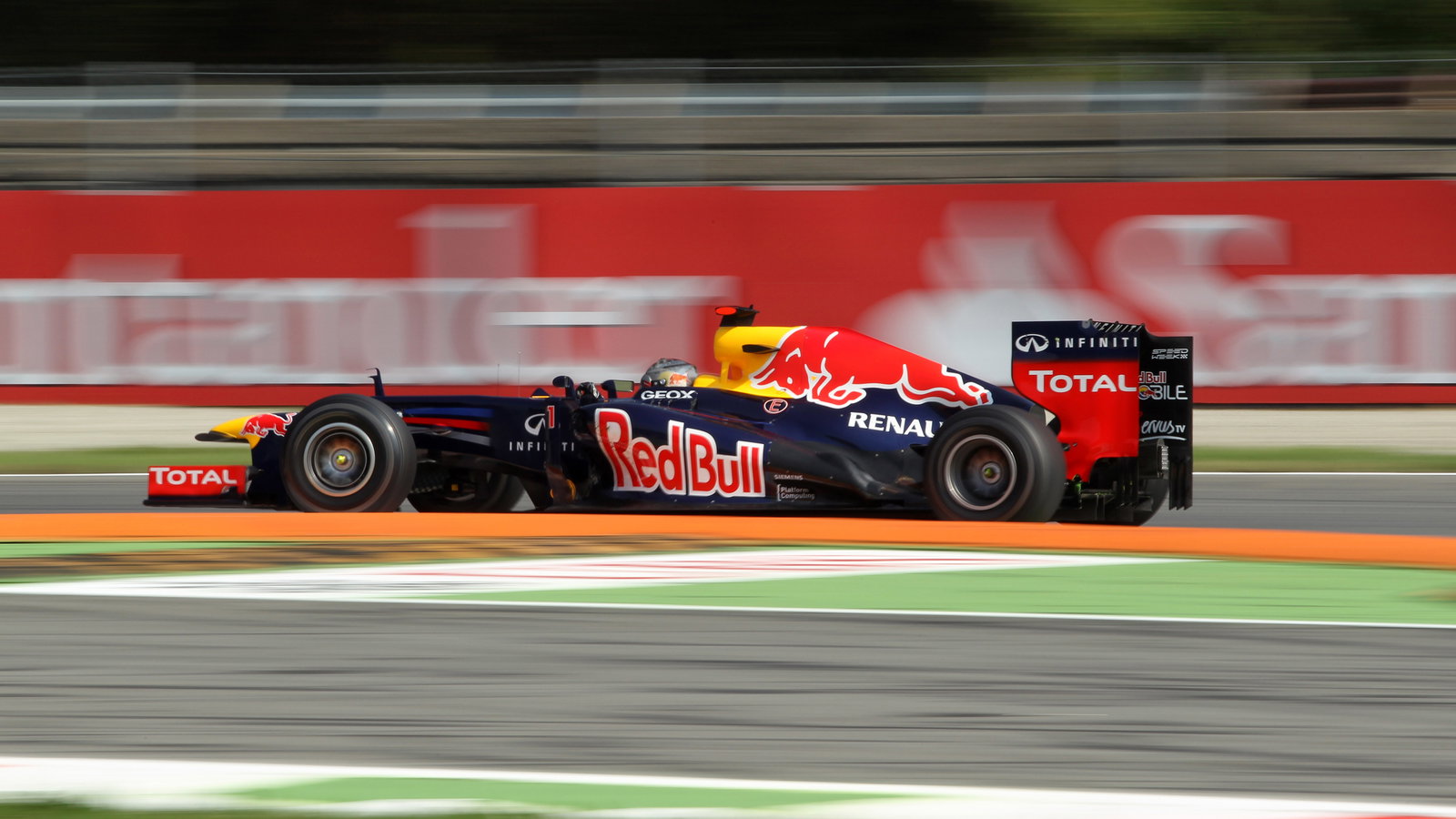 07.09.2012- Free Practice 2, Sebastian Vettel (GER) Red Bull Racing RB8