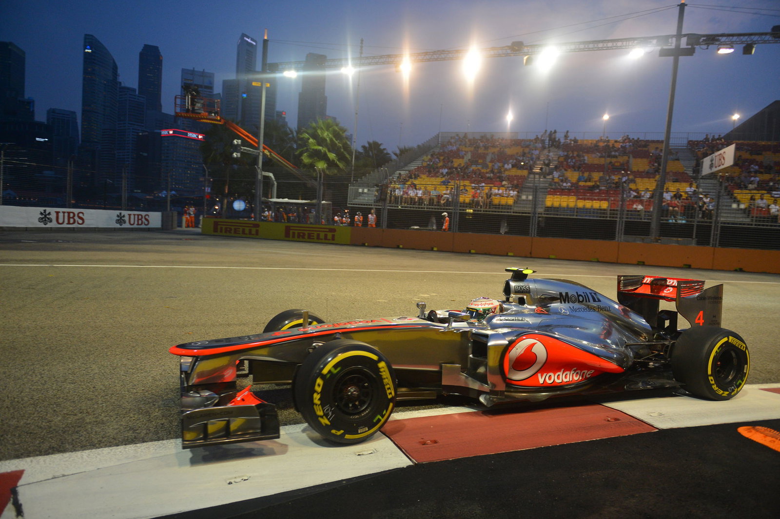 21.09.2012 - Free Practice 1, Lewis Hamilton (GBR) McLaren Mercedes MP4-27