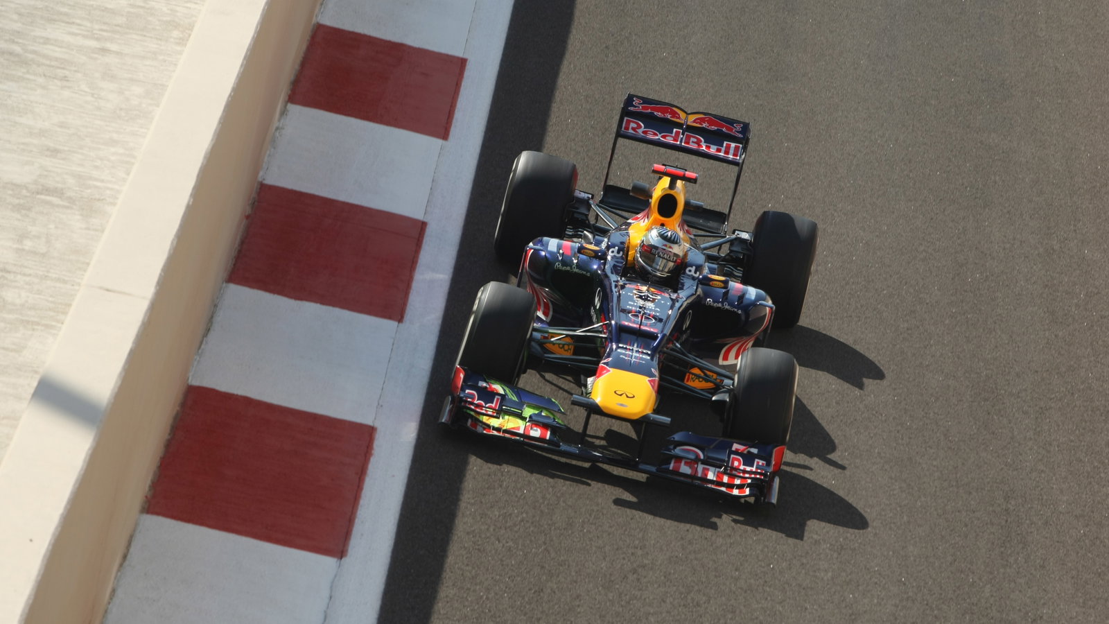 Free Practice 1: Sebastian Vettel (GER) Red Bull Racing RB8