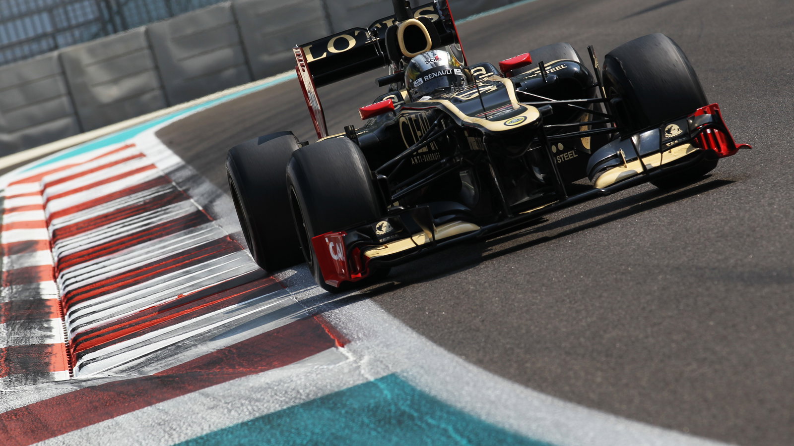 Davide Valsecchi (ITA) Lotus F1 E20 Test Driver.08.11.2012. Formula 1 Young Drivers Test, Day 3, Ya