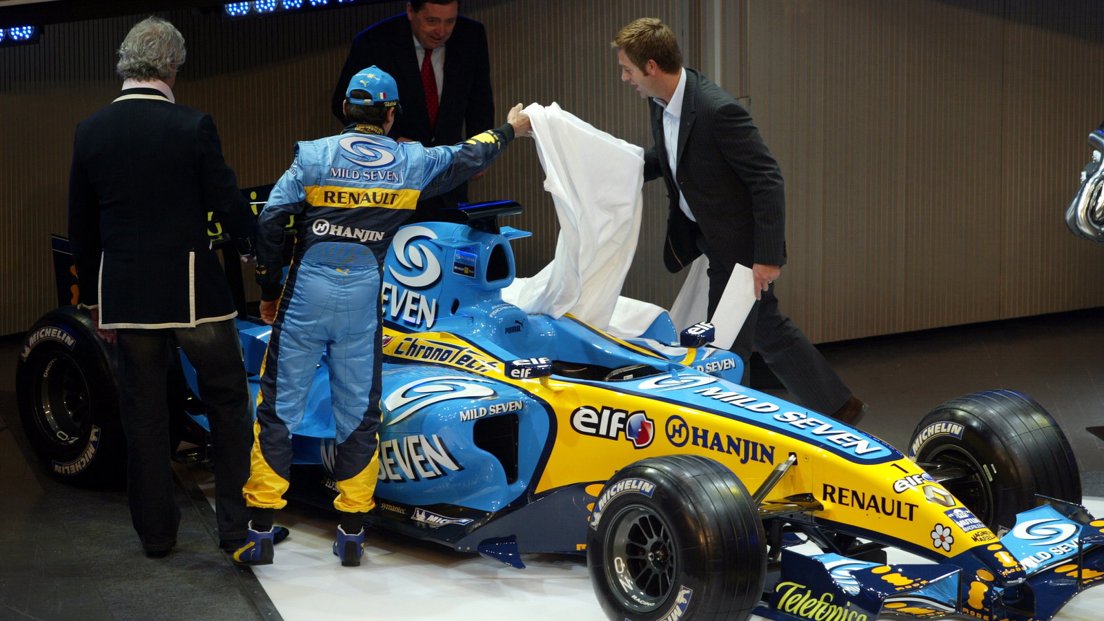 Unveiling of the Renault R26