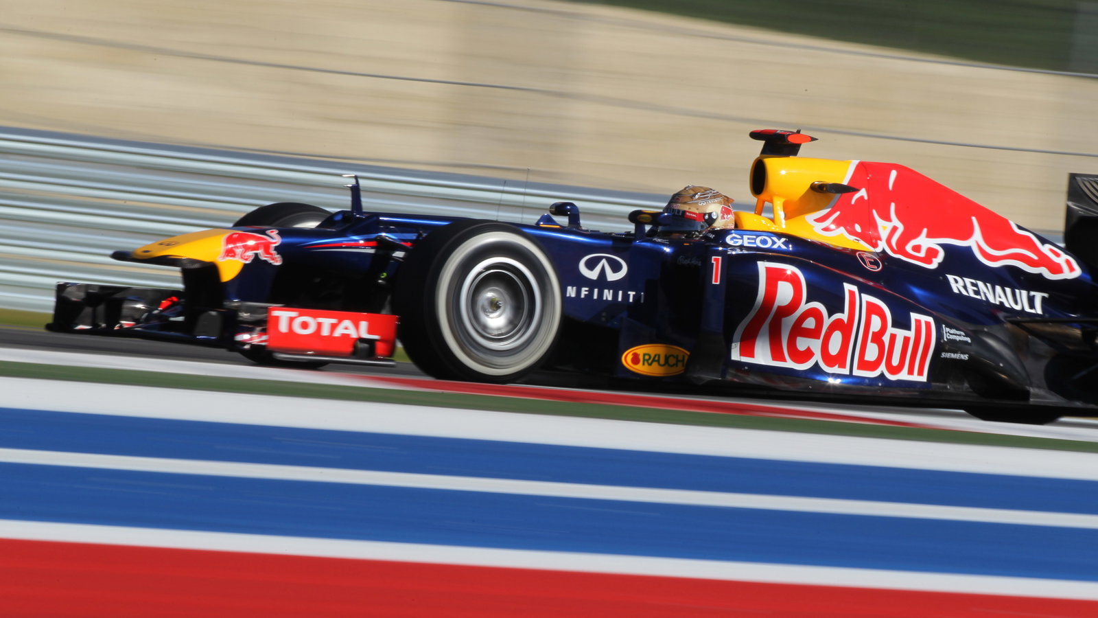 16.11.2012 - Free practice 2, Sebastian Vettel (GER) Red Bull Racing RB8