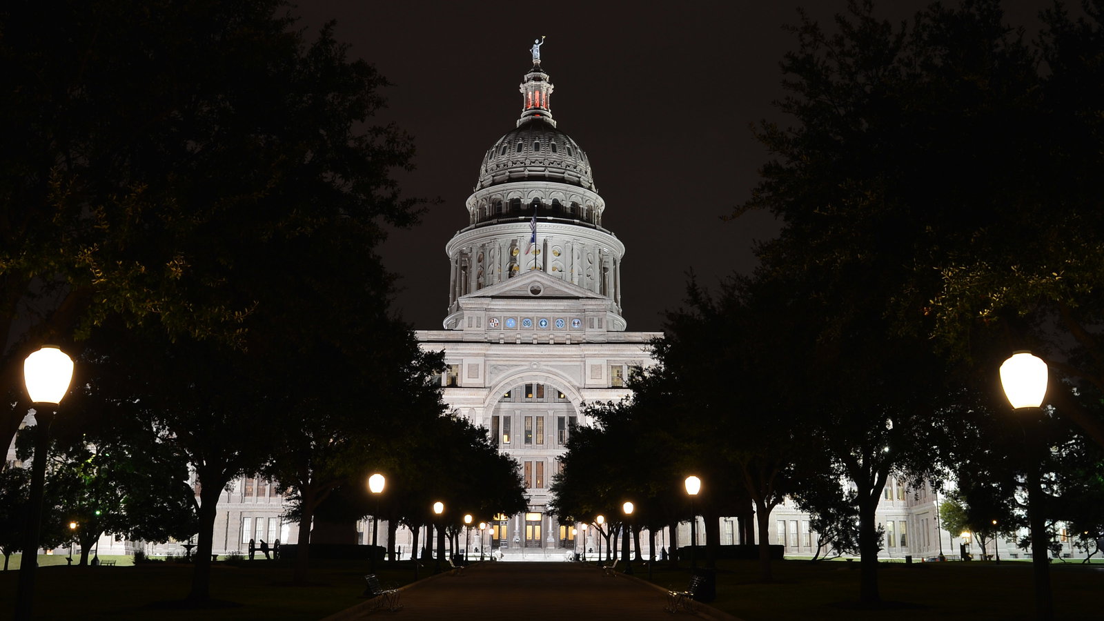 16.11.2012 - Austin's Atmosphere