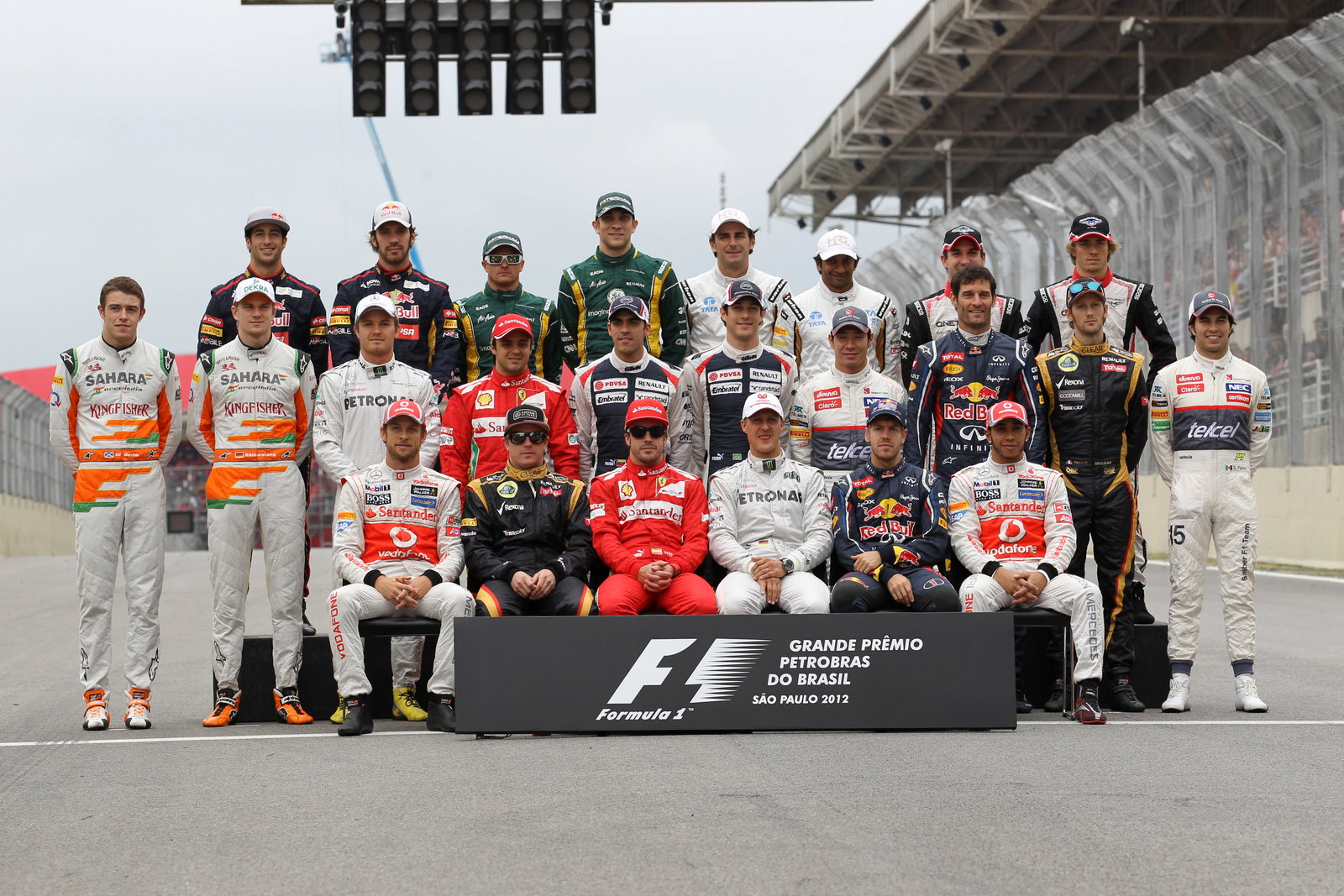 25.11.2012- Drivers end of year group photograph
