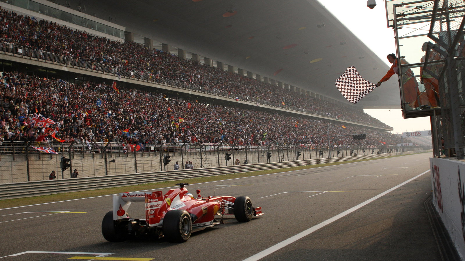 14.04.2013- Race, Fernando Alonso (ESP) Scuderia Ferrari F138 race winner