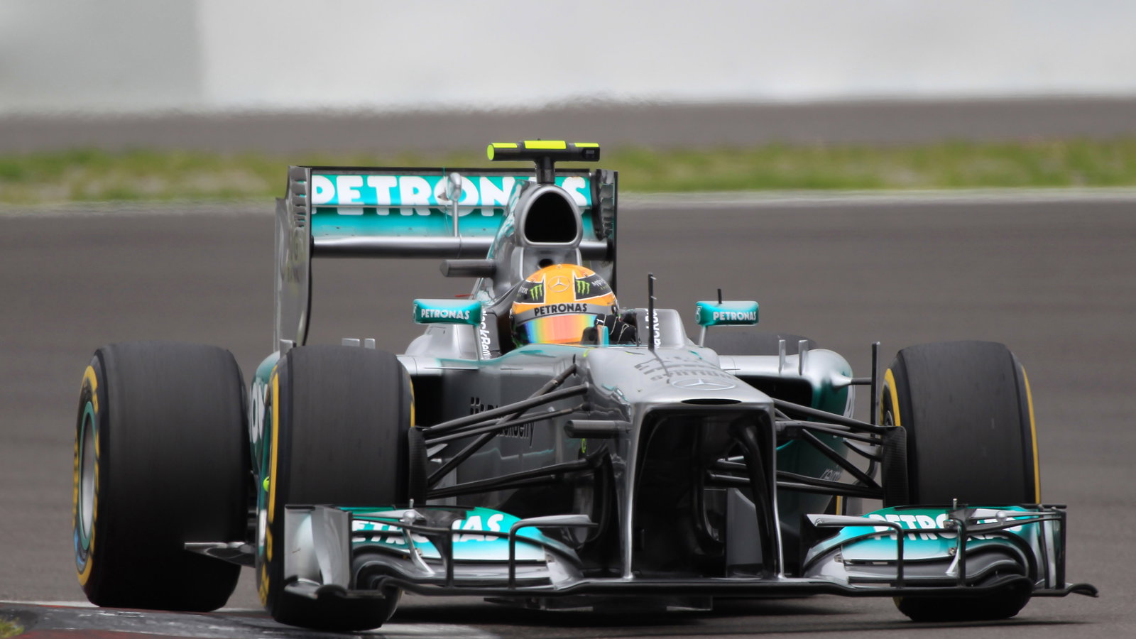 05.07.2013- Free Practice 2, Lewis Hamilton (GBR) Mercedes AMG F1 W04