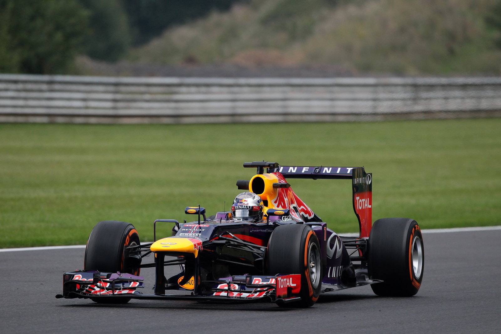 23.08.2013- Free Practice 1, Sebastian Vettel (GER) Red Bull Racing RB9