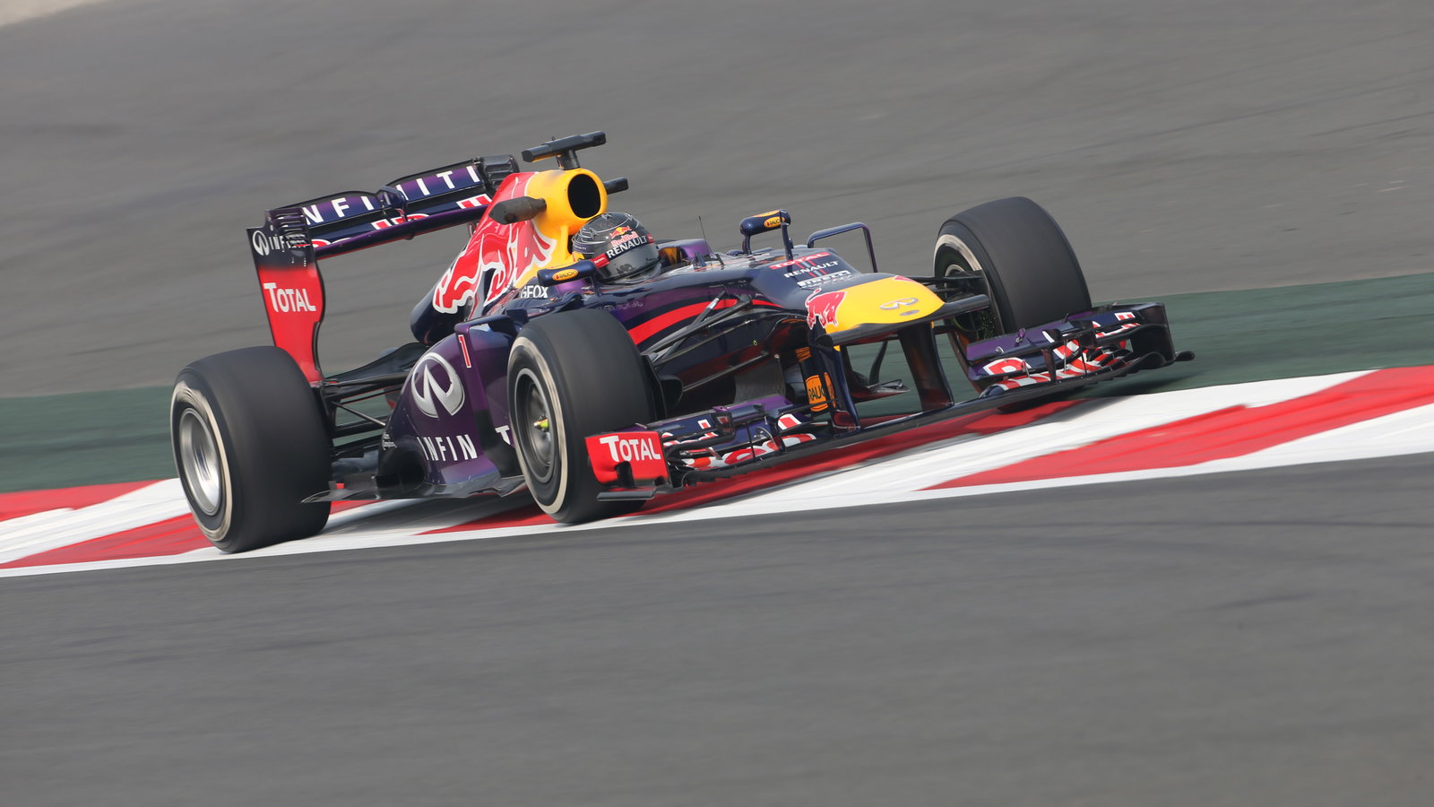 25.10.2013- Free Practice 1: Sebastian Vettel (GER) Red Bull Racing RB9