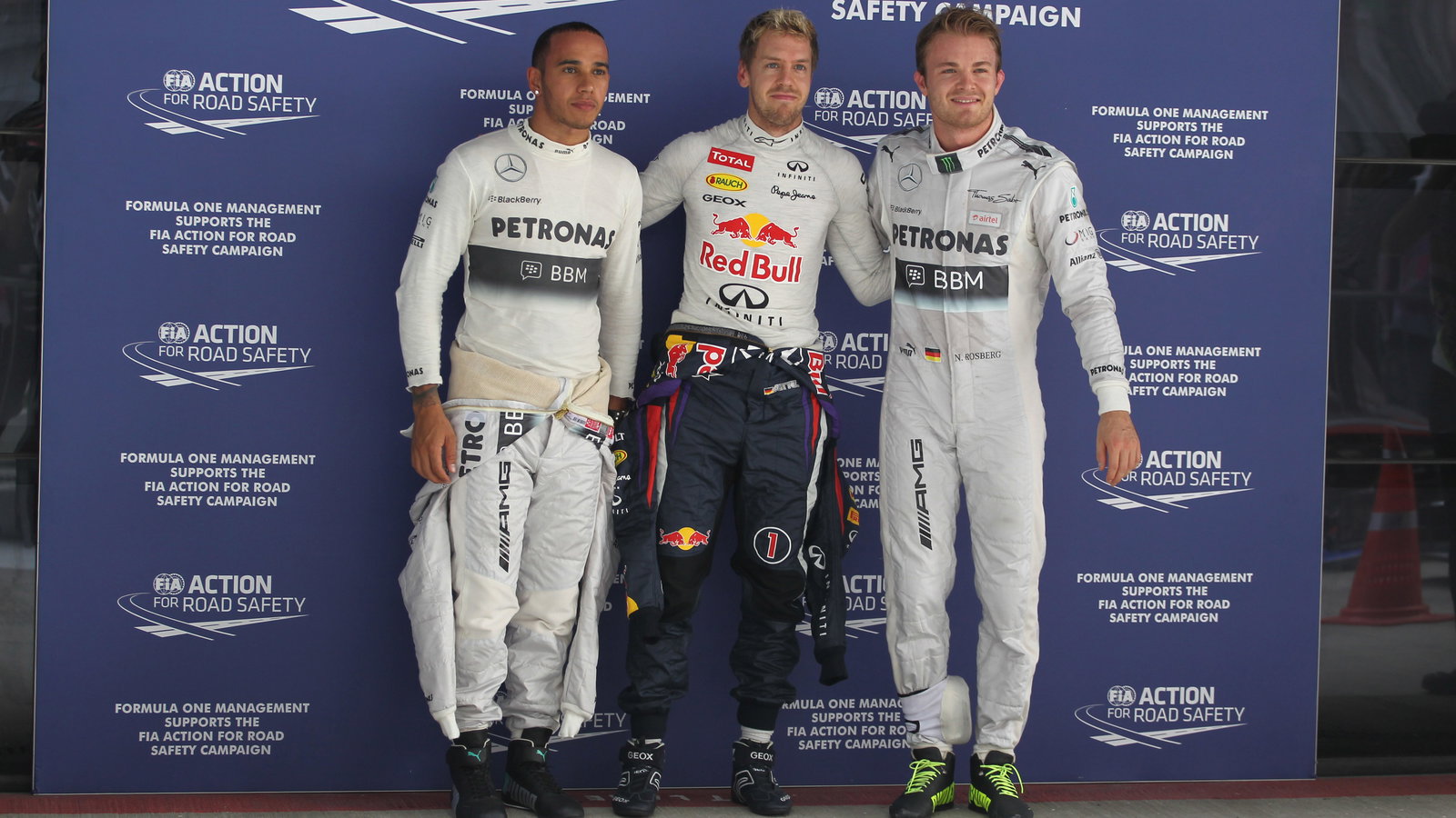 26.10.2013- Qualifying: Sebastian Vettel (GER) Red Bull Racing RB9 (pole position), Nico Rosberg (GE