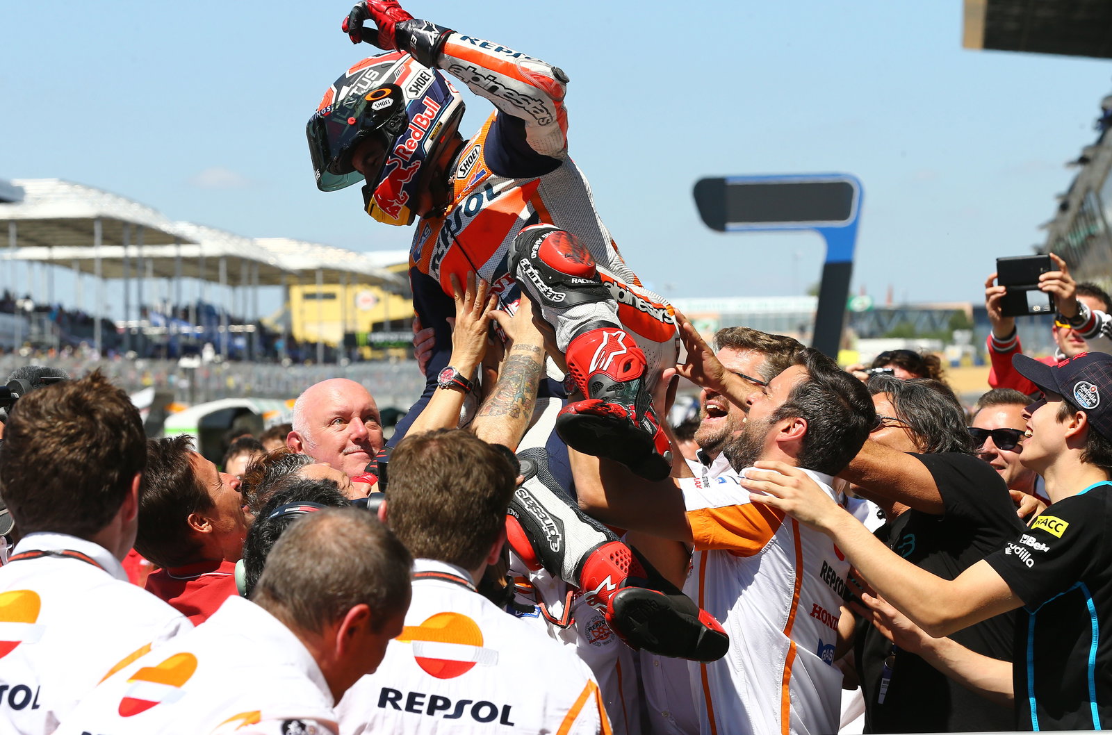 Biggest brakes allowed at all MotoGP circuits